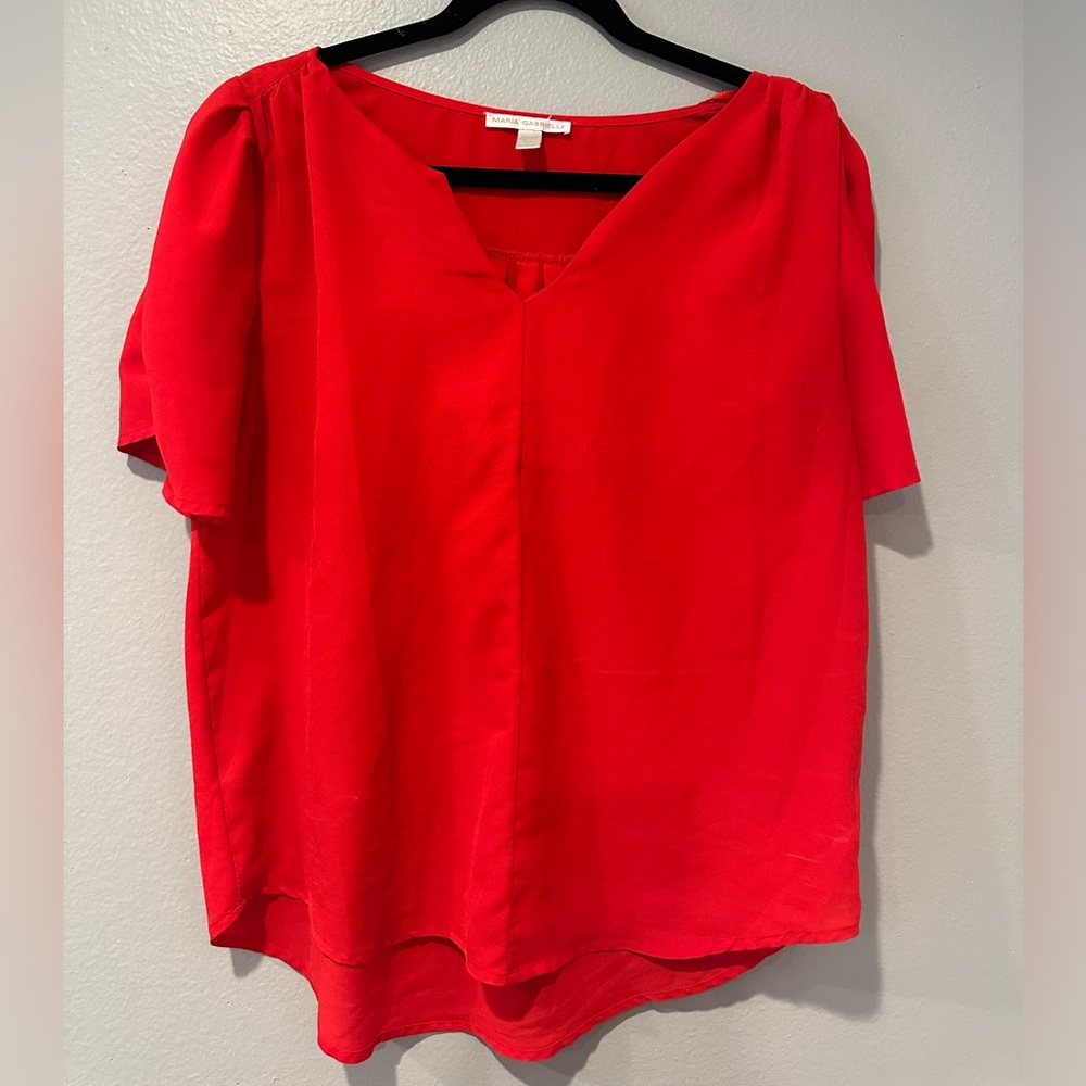 Red blouse small v neck cut